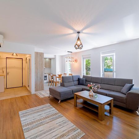 Casper B&B Luxury Apartments SJJ Esterno foto