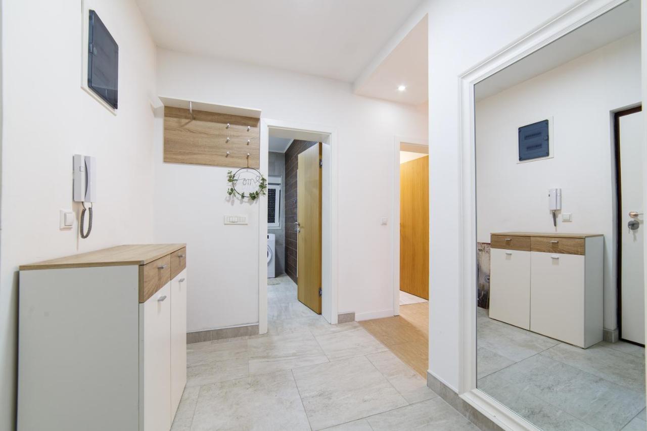 Casper B&B Luxury Apartments SJJ Esterno foto